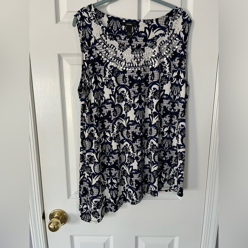 Alfani ladies top